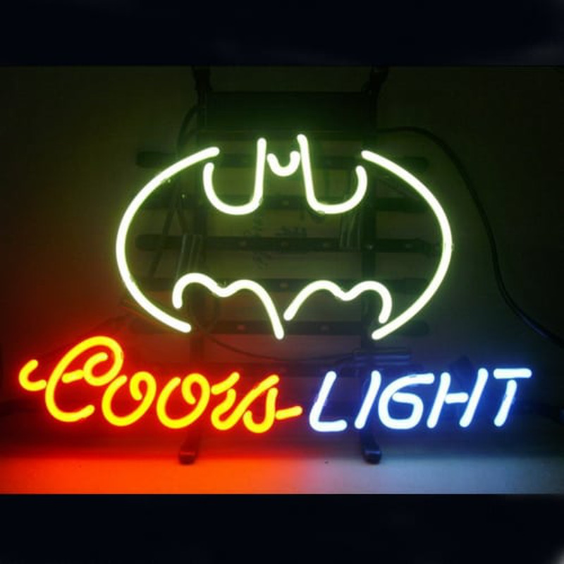 Coors Batman Sör Kocsma Nyitva Neontábla