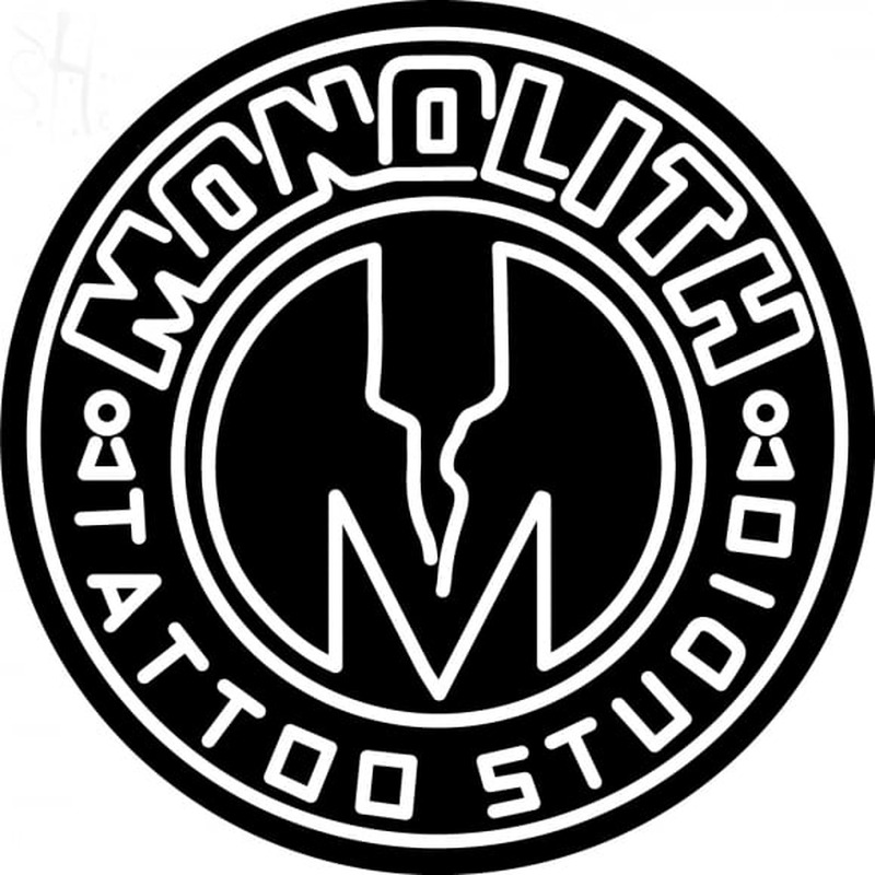 Custom Monolith Tattoo Studio Logo 1 Neontábla