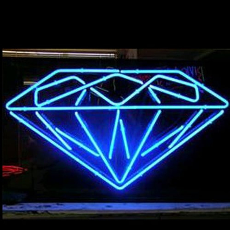 Diamond Bolt Nyitva Neontábla