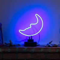 Blue Moon Desktop Neontábla