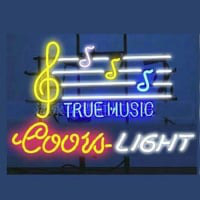 Coors True Music Sör Kocsma Nyitva Neontábla