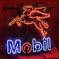 Mobil Oil Gas Bolt Neontábla